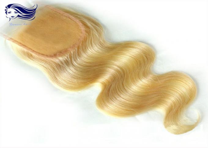 Les cheveux brésiliens de Remy de dentelle de dessus de fermeture de vague blonde de corps libèrent le style